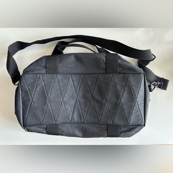 H&M Weekender Bag - Picture 2 of 3